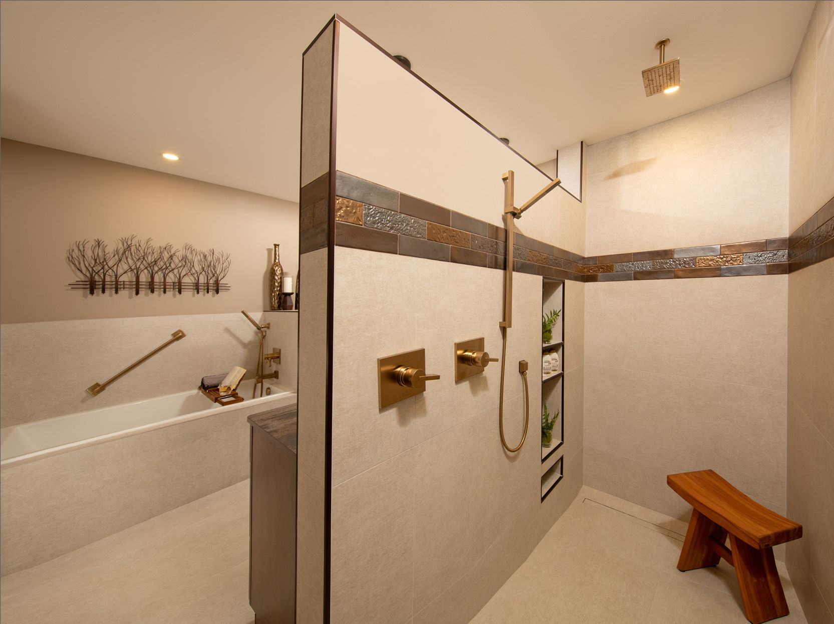 Orchard_shower_seat_8-23-2019_707.jpg